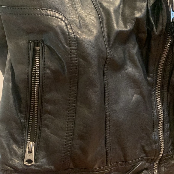 Abercrombie & Fitch jacket, faux leather - Picture 5 of 7